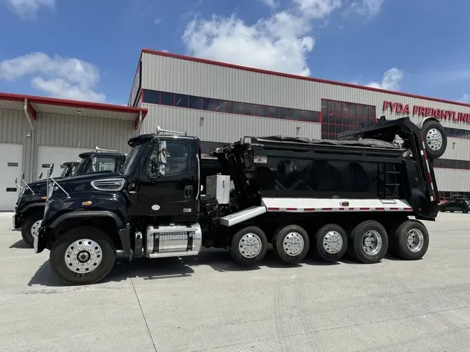 2018 Freightliner 114SD