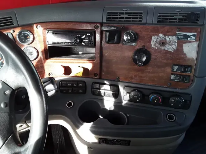 2018 FREIGHTLINER/MERCEDES CASCADIA 125