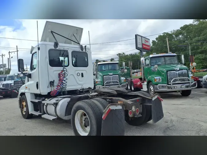2020 FREIGHTLINER/MERCEDES CASCADIA 1256ab9f081bf3b6f8360e69c506371b8a1