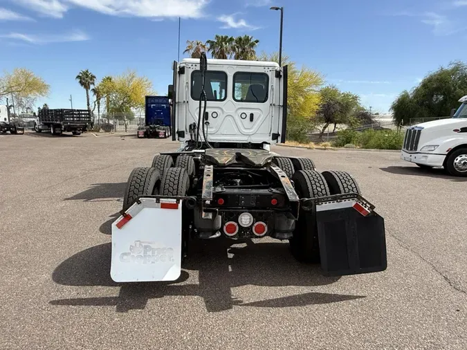 2022 Freightliner Cascadia