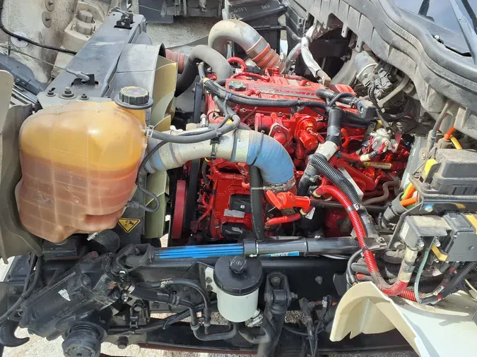 2019 NAVISTAR INTERNATIONAL 4300