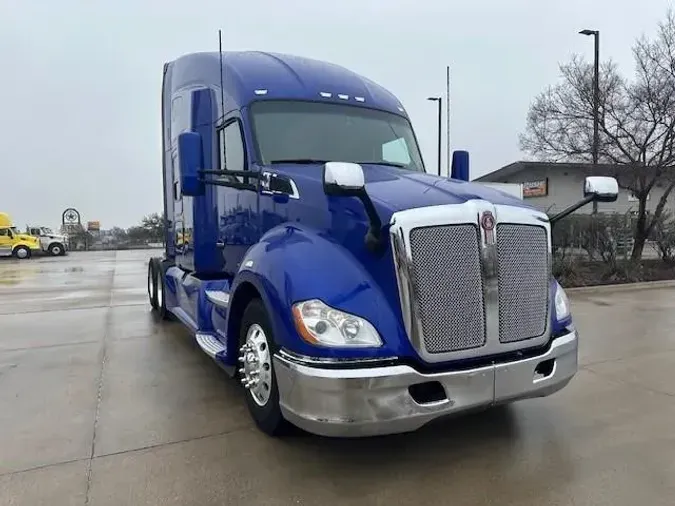 2022 Kenworth T680