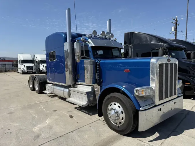 2022 Peterbilt 389
