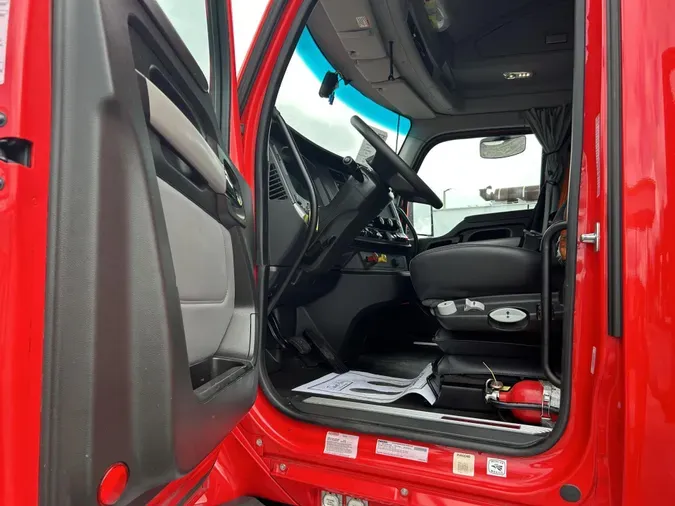 2022 Kenworth T680