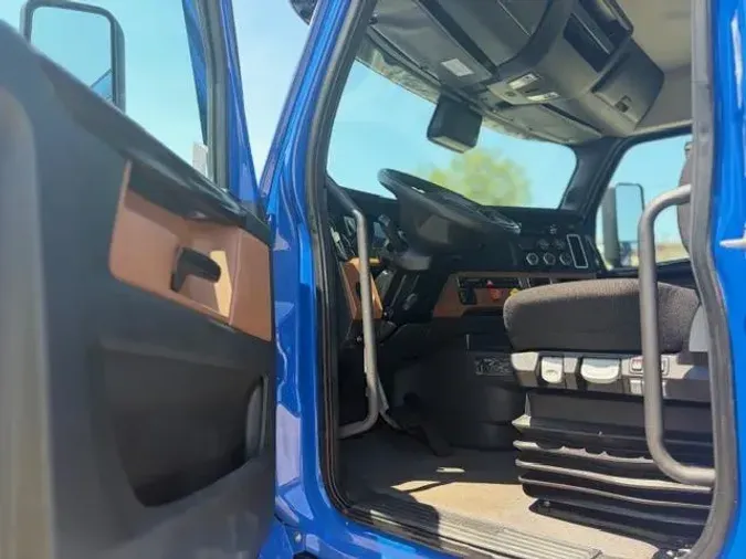 2020 Freightliner Cascadia
