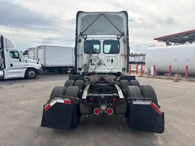 2021 FREIGHTLINER/MERCEDES NEW CASCADIA PX126646ac4f8626e01c5e69139b669fc475696