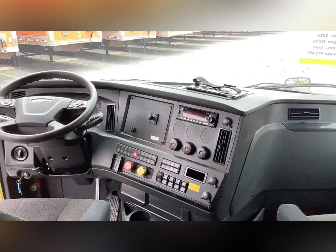2025 Freightliner Cascadia 126