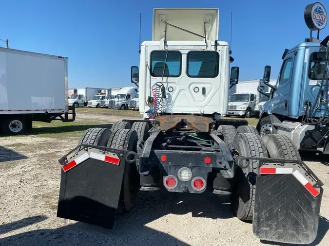 2019 FREIGHTLINER/MERCEDES CASCADIA 125