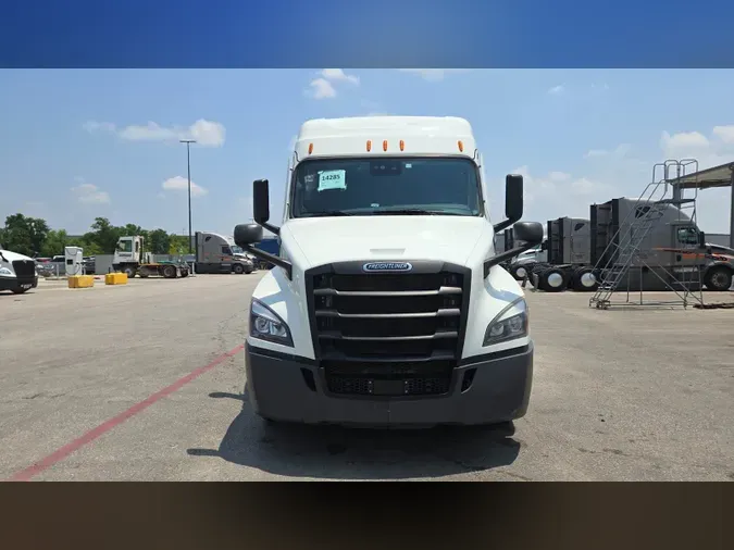 2022 Freightliner Cascadia 126