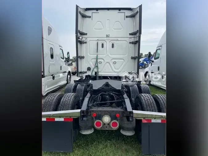 2019 FREIGHTLINER Cascadia 126