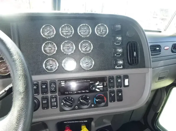 2020 Peterbilt 3896acfa2a9893db36d990e154cb0e5473d