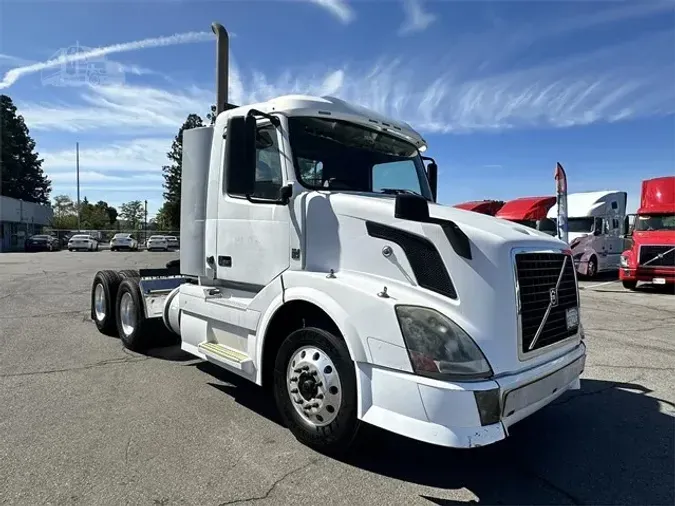 2012 VOLVO VNL64T3006ad32e53c77fef81fbe0ceb3989449fc