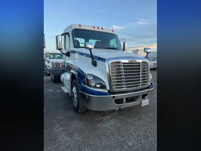 2018 FREIGHTLINER/MERCEDES CASCADIA 125