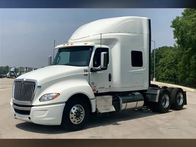 2023 INT LT625 6x4