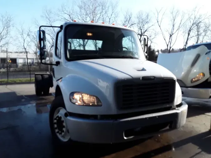 2020 FREIGHTLINER/MERCEDES M2 106