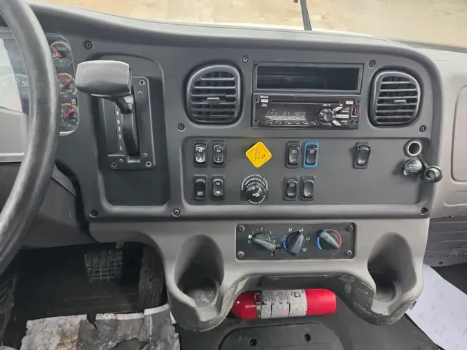 2018 FREIGHTLINER/MERCEDES M2 1066addf865df47ddfac6f38a23245060be