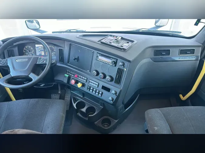 2023 Freightliner Cascadia 126