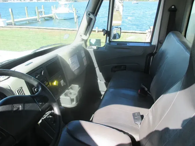 2016 INTERNATIONAL 4300