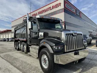 2025 Western Star 49X Day Cab