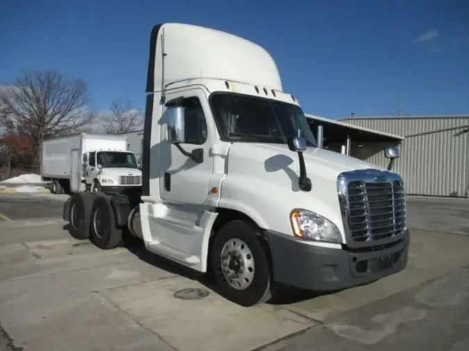 2019 FREIGHTLINER/MERCEDES CASCADIA 125