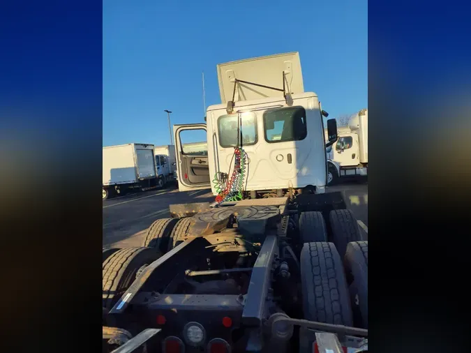 2021 FREIGHTLINER/MERCEDES NEW CASCADIA PX12664