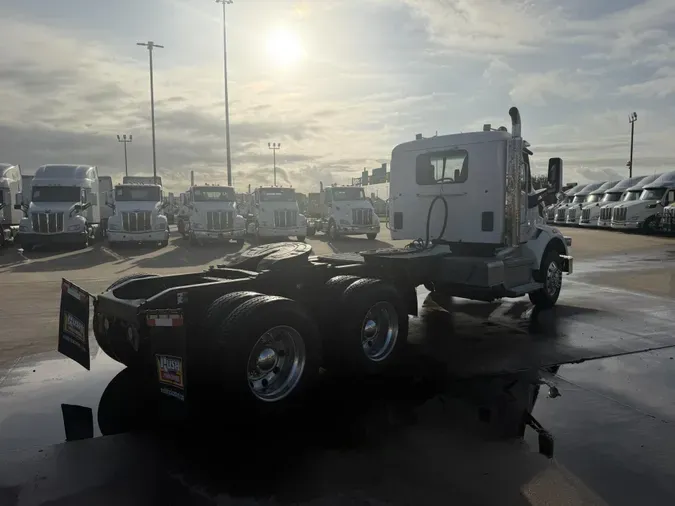 2021 Peterbilt 5676ae74d49910349184680d1a1cd17921c