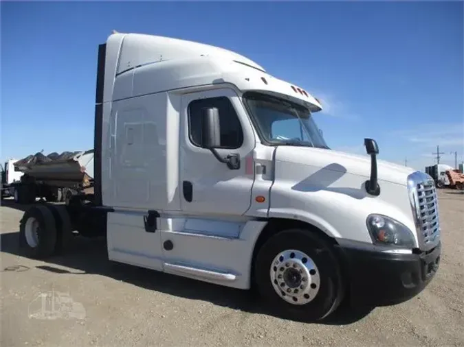 2019 FREIGHTLINER CASCADIA 125