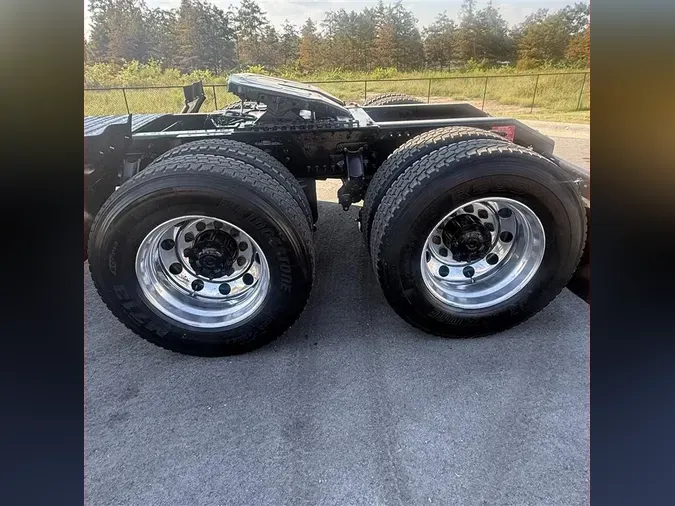 2021 VOLVO VNR7406aea15981576a593e2cfe620504ab233