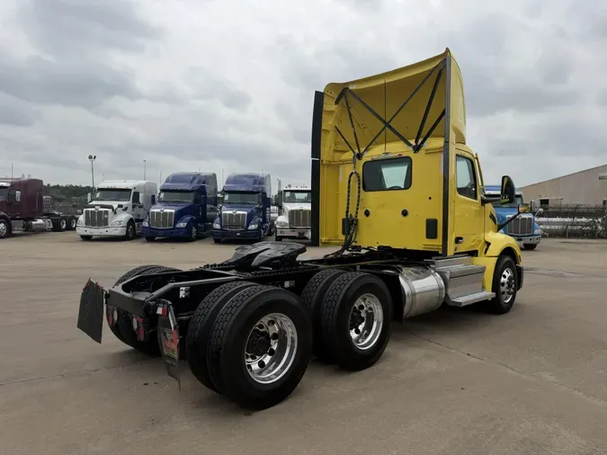 2023 Peterbilt 579