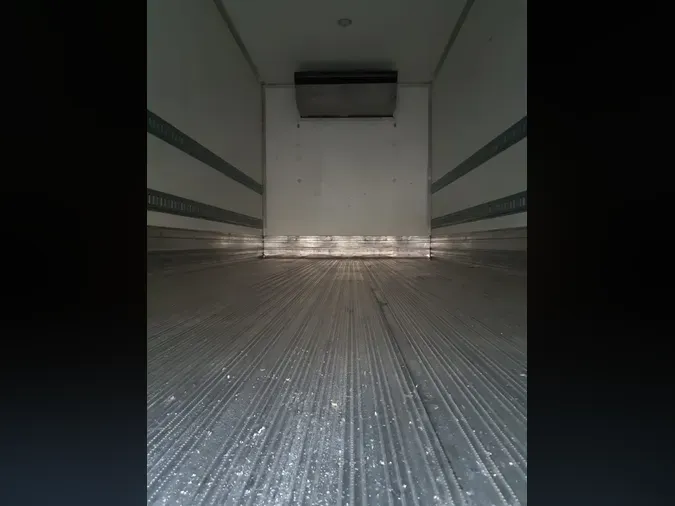 2019 FREIGHTLINER/MERCEDES M2 106