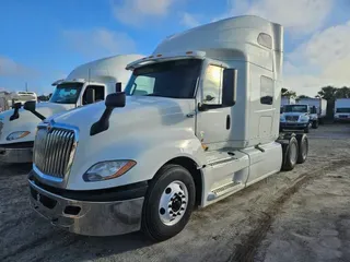 2020 NAVISTAR INTERNATIONAL LT625 SLPR CAB
