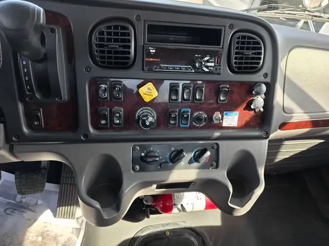 2021 FREIGHTLINER/MERCEDES M2 1066aef55f139c51c7069d9be49a70f0177