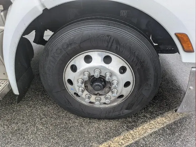 2022 Peterbilt 5796af02a955fc07e3d5c9ce1161f404c7b