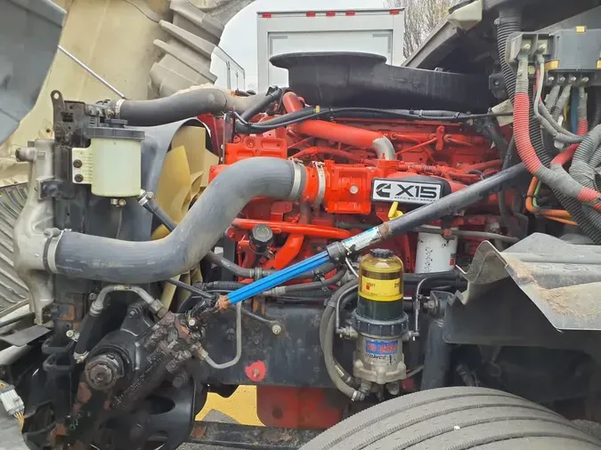 2019 NAVISTAR INTERNATIONAL LT625 SLPR CAB