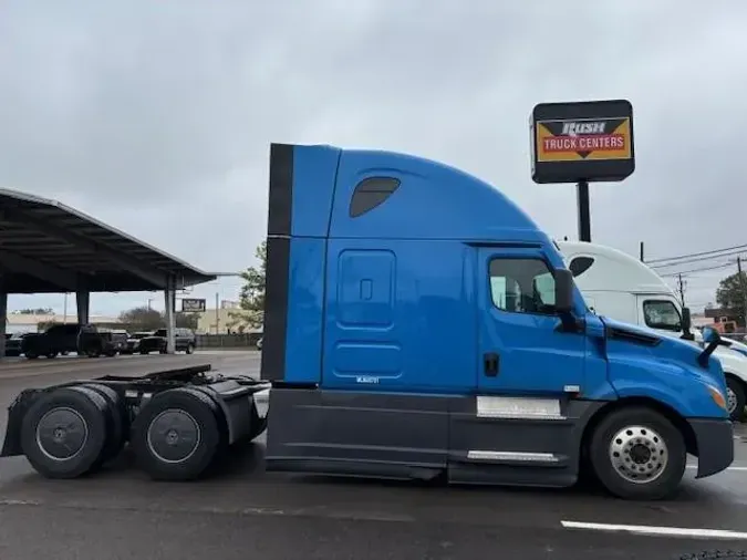 2021 Freightliner Cascadia