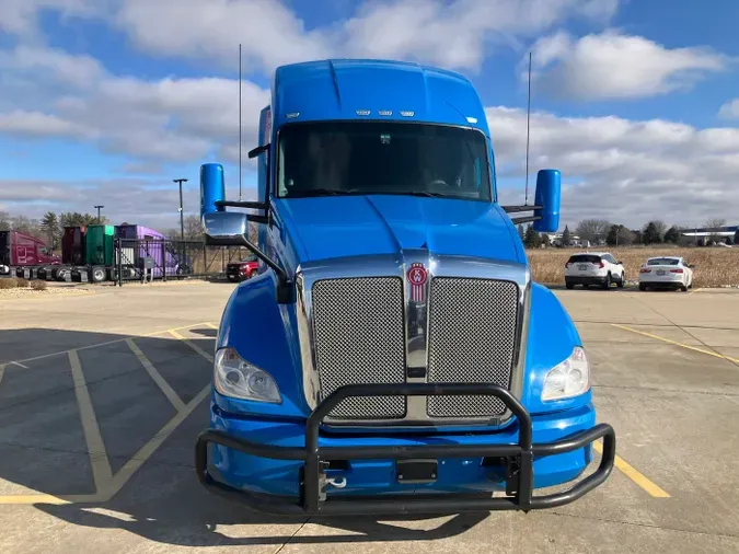 2021 Kenworth T680