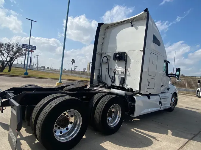 2021 Kenworth T680