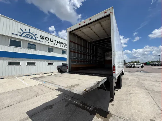 2019 Freightliner M2