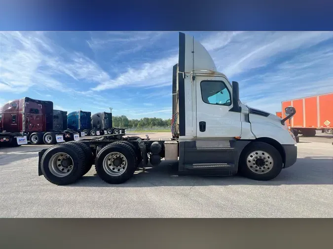 2019 Freightliner Cascadia 1266af2e57677948951f41839476a50a0d2