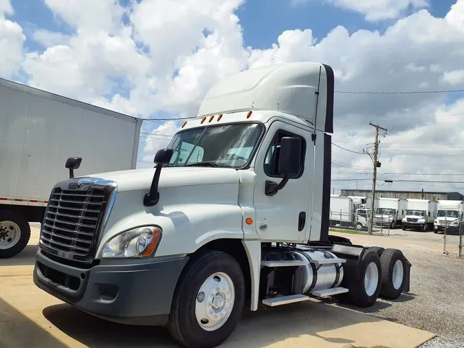 2018 FREIGHTLINER/MERCEDES CASCADIA 1256af48fd38b67028d1216832ac1a9e305