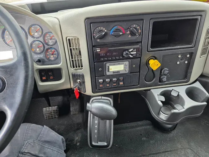 2018 NAVISTAR INTERNATIONAL 4300