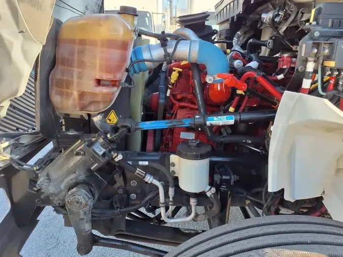 2019 NAVISTAR INTERNATIONAL 4300