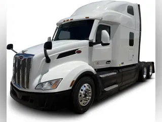 2022 Peterbilt 579