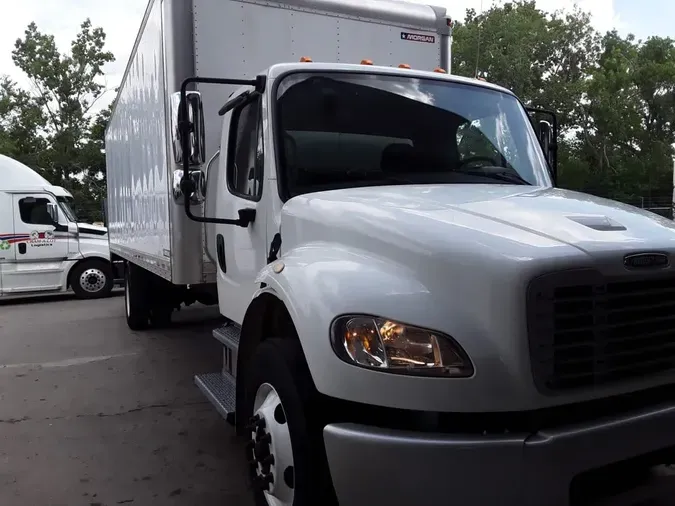 2019 FREIGHTLINER M2 106