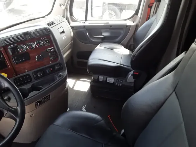 2019 FREIGHTLINER CASCADIA 125