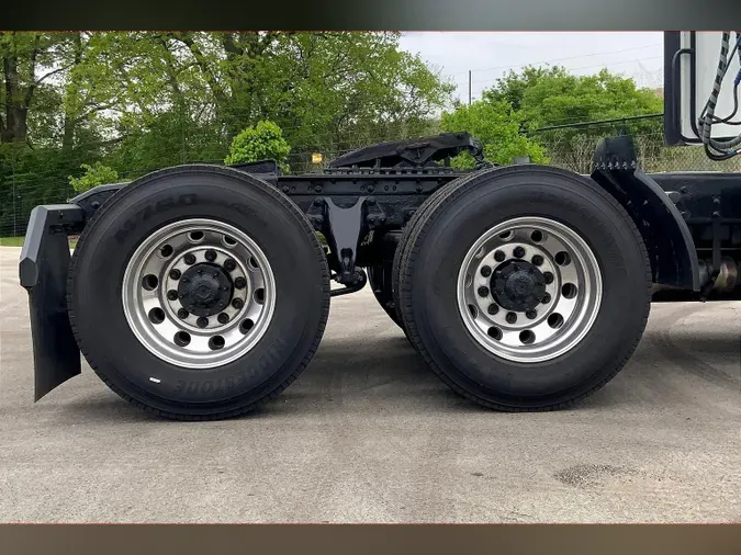 2019 INT LT625 6x4