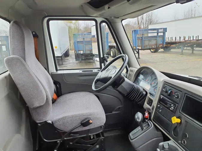 2019 NAVISTAR INTERNATIONAL 4300