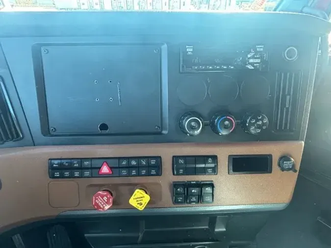 2020 Freightliner New Cascadia 126