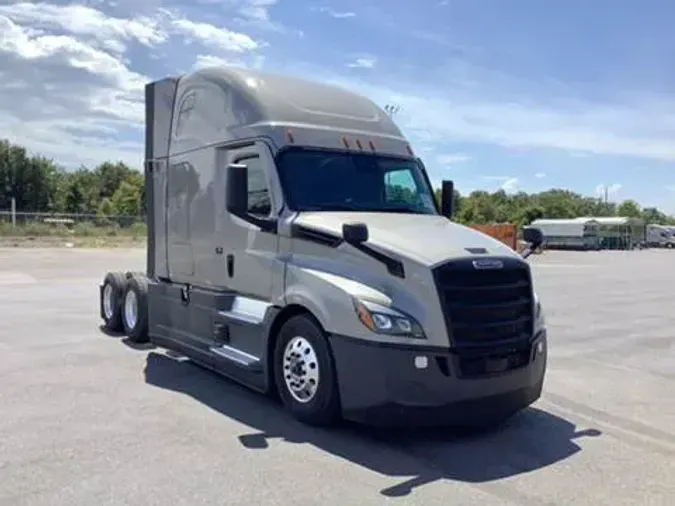 2023 Freightliner Cascadia6b097588bfe2e85a08fd1e301ddb2a72