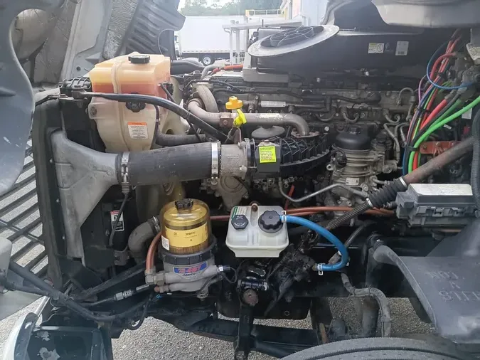 2019 FREIGHTLINER CASCADIA 125